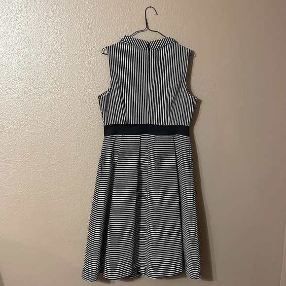 Black and white Eva Mendes dress - Picture 3 of 3